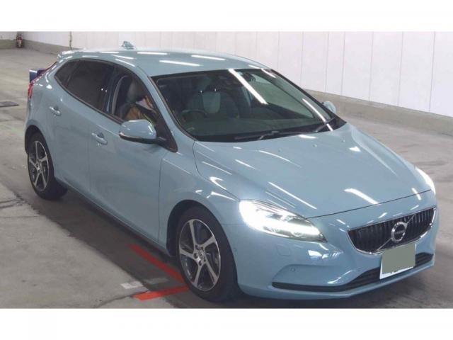 Import and buy VOLVO V40 2017 from Japan to Nairobi, Kenya