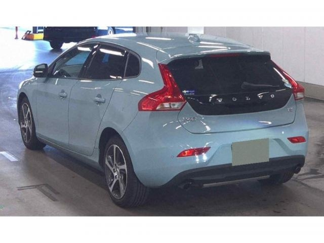 Import and buy VOLVO V40 2017 from Japan to Nairobi, Kenya