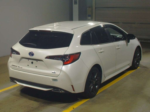 Import and buy TOYOTA COROLLA TOURING 2021 from Japan to Nairobi, Kenya