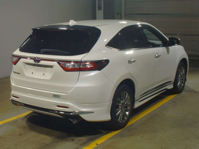 Import and buy TOYOTA HARRIER 2017 from Japan to Nairobi, Kenya