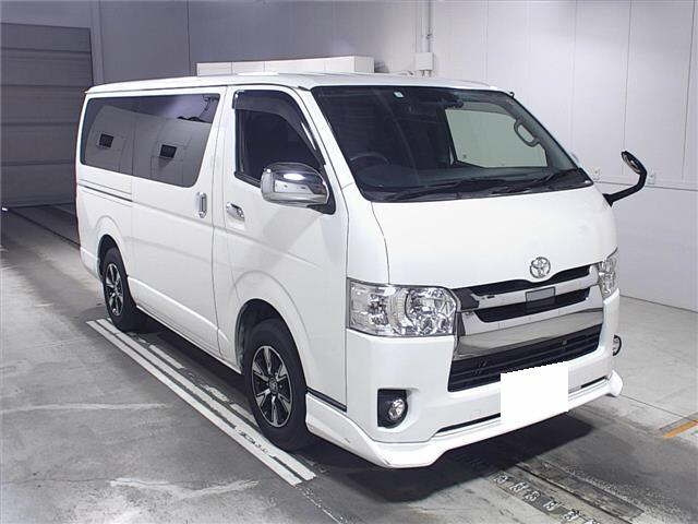 Import and buy TOYOTA HIACE 2018 from Japan to Nairobi, Kenya