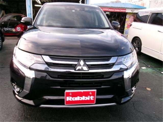 Import and buy MITSUBISHI OUTLANDER PHEV 2017 from Japan to Nairobi, Kenya