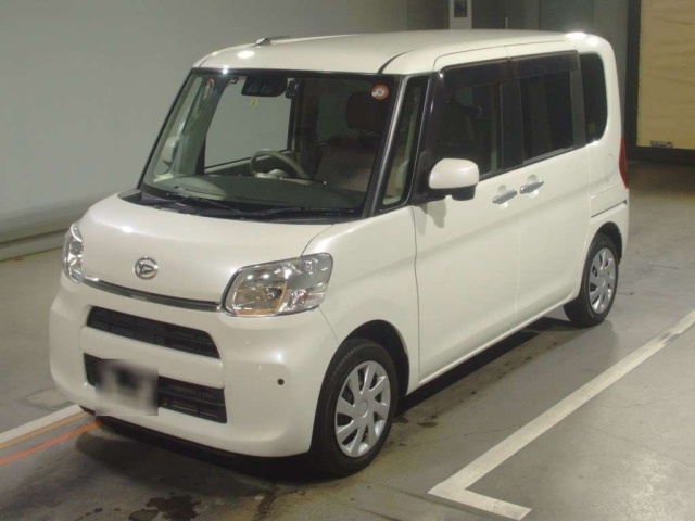 Import and buy DAIHATSU TANTO 2017 from Japan to Nairobi, Kenya