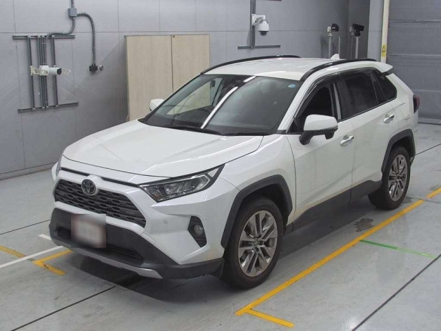 Import and buy TOYOTA RAV4 2019 from Japan to Nairobi, Kenya