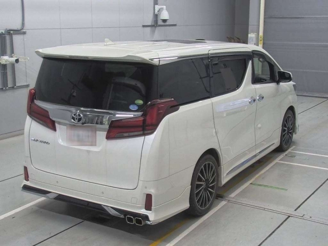 Import and buy TOYOTA ALPHARD 2019 from Japan to Nairobi, Kenya