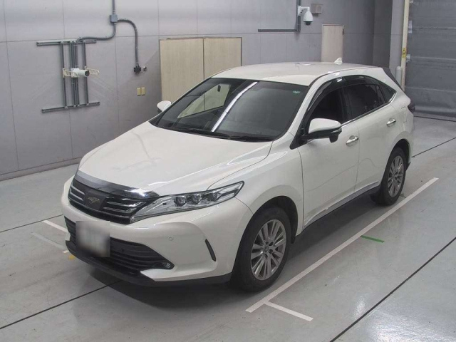 Import and buy TOYOTA HARRIER 2018 from Japan to Nairobi, Kenya