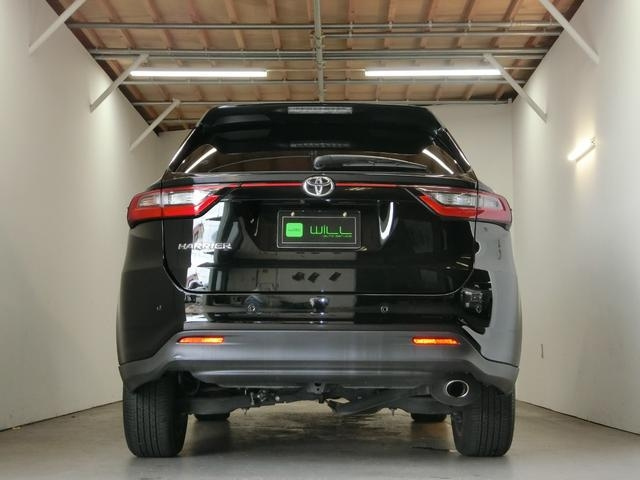 Import and buy TOYOTA HARRIER 2017 from Japan to Nairobi, Kenya