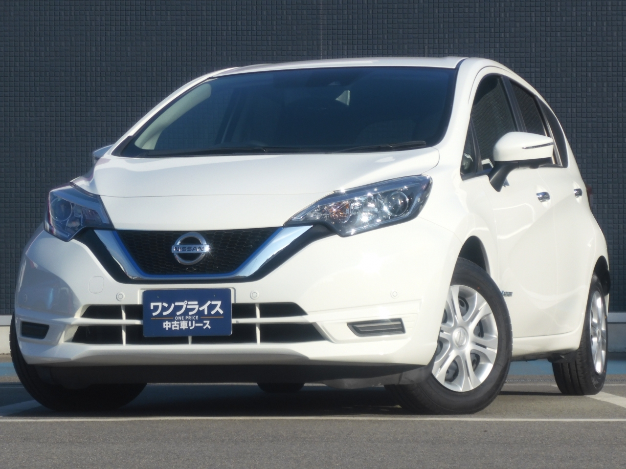 Import and buy NISSAN NOTE 2018 from Japan to Nairobi, Kenya