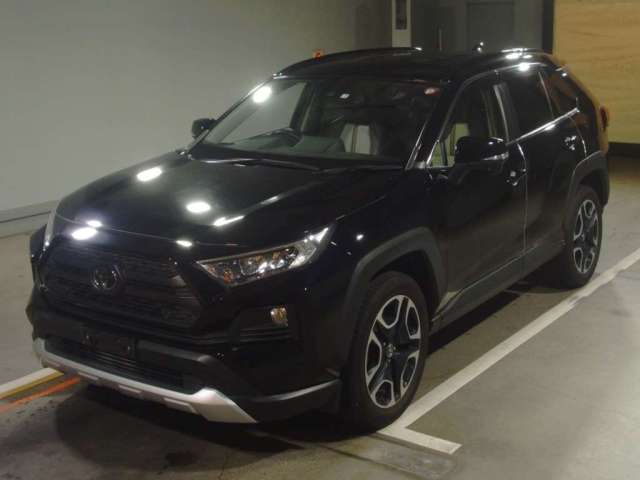 Import and buy TOYOTA RAV4 2019 from Japan to Nairobi, Kenya