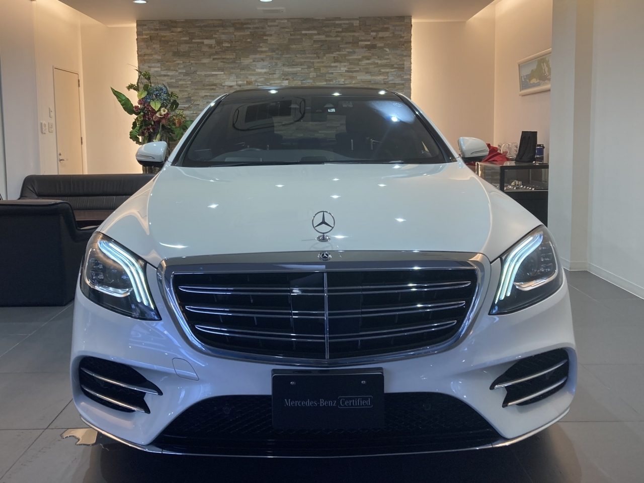 Import and buy MERCEDES BENZ S CLASS 2020 from Japan to Nairobi, Kenya