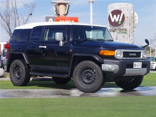 Import and buy TOYOTA FJ CRUISER 2017 from Japan to Nairobi, Kenya