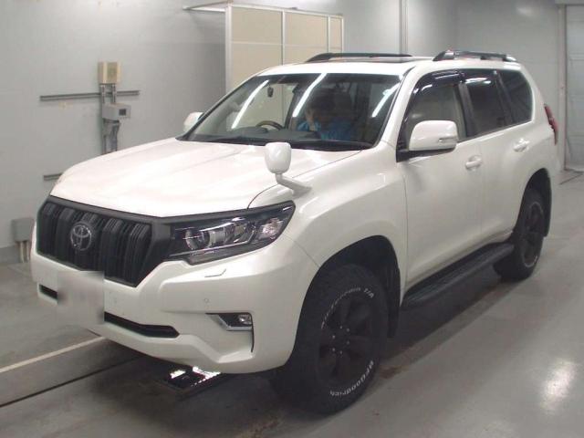 Import and buy TOYOTA LAND CRUISER PRADO 2018 from Japan to Nairobi, Kenya