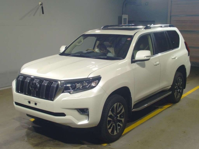 Import and buy TOYOTA LAND CRUISER PRADO 2022 from Japan to Nairobi, Kenya