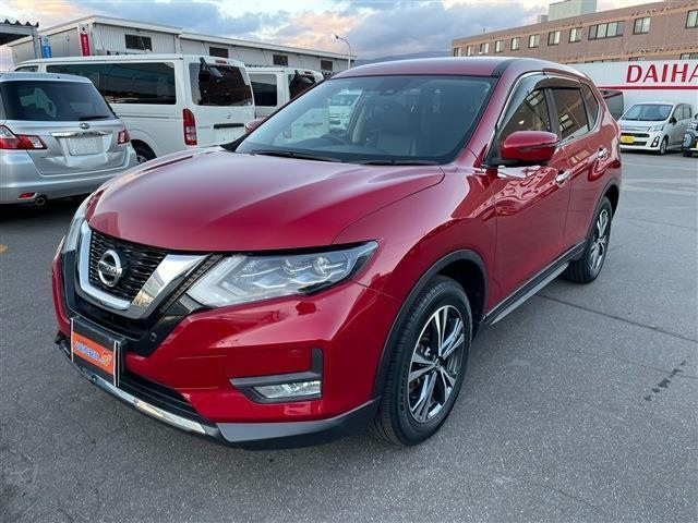 Import and buy NISSAN X-TRAIL 2017 from Japan to Nairobi, Kenya