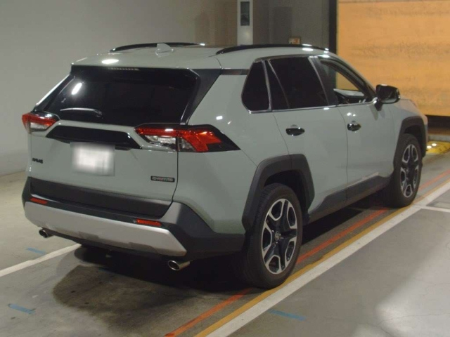 Import and buy TOYOTA RAV4 2021 from Japan to Nairobi, Kenya