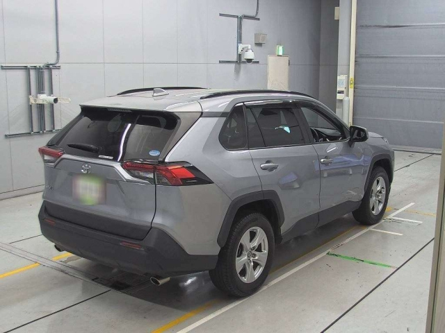 Import and buy TOYOTA RAV4 2021 from Japan to Nairobi, Kenya