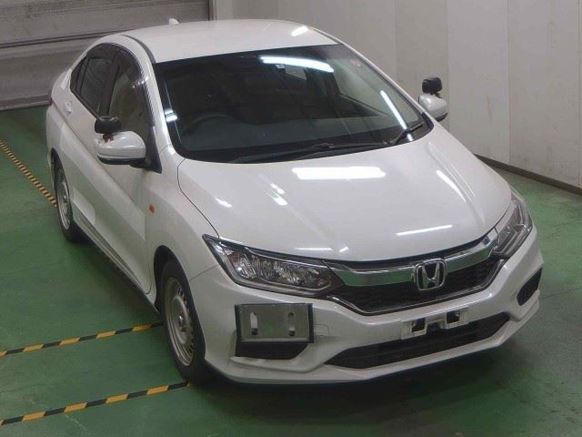 Import and buy HONDA GRACE 2020 from Japan to Nairobi, Kenya