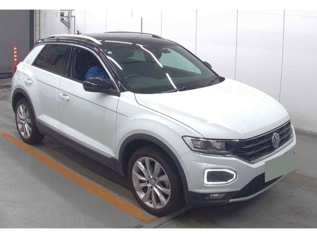 Import and buy VOLKSWAGEN T-ROC 2020 from Japan to Nairobi, Kenya