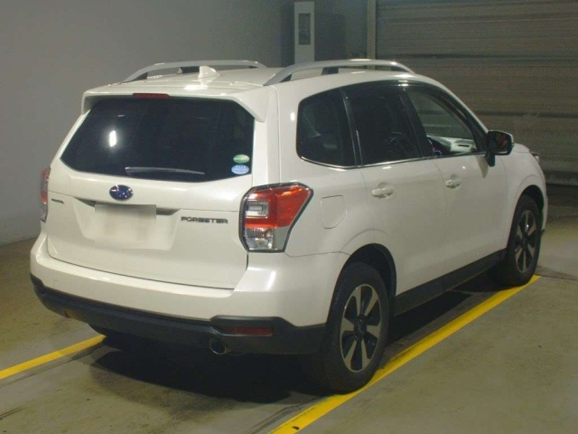 Import and buy SUBARU FORESTER 2017 from Japan to Nairobi, Kenya