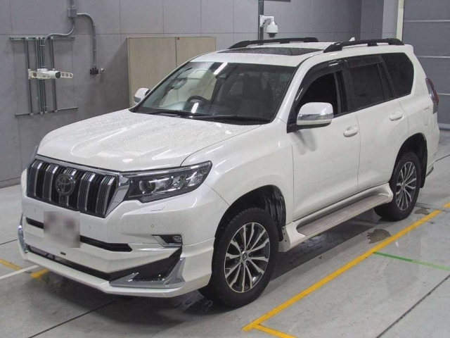 Import and buy TOYOTA LAND CRUISER PRADO 2017 from Japan to Nairobi, Kenya