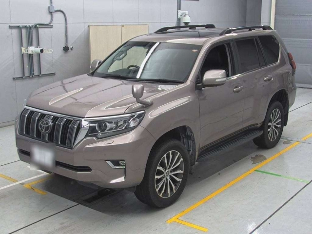 Import and buy TOYOTA LAND CRUISER PRADO 2018 from Japan to Nairobi, Kenya