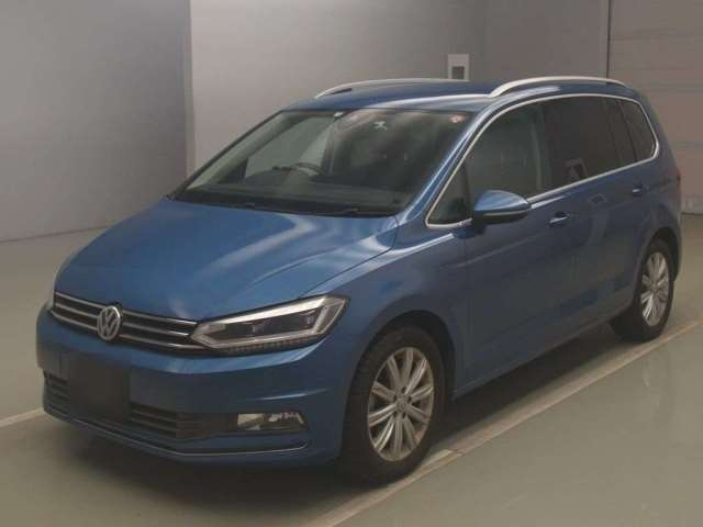 Import and buy VOLKSWAGEN GOLF TOURAN 2017 from Japan to Nairobi, Kenya