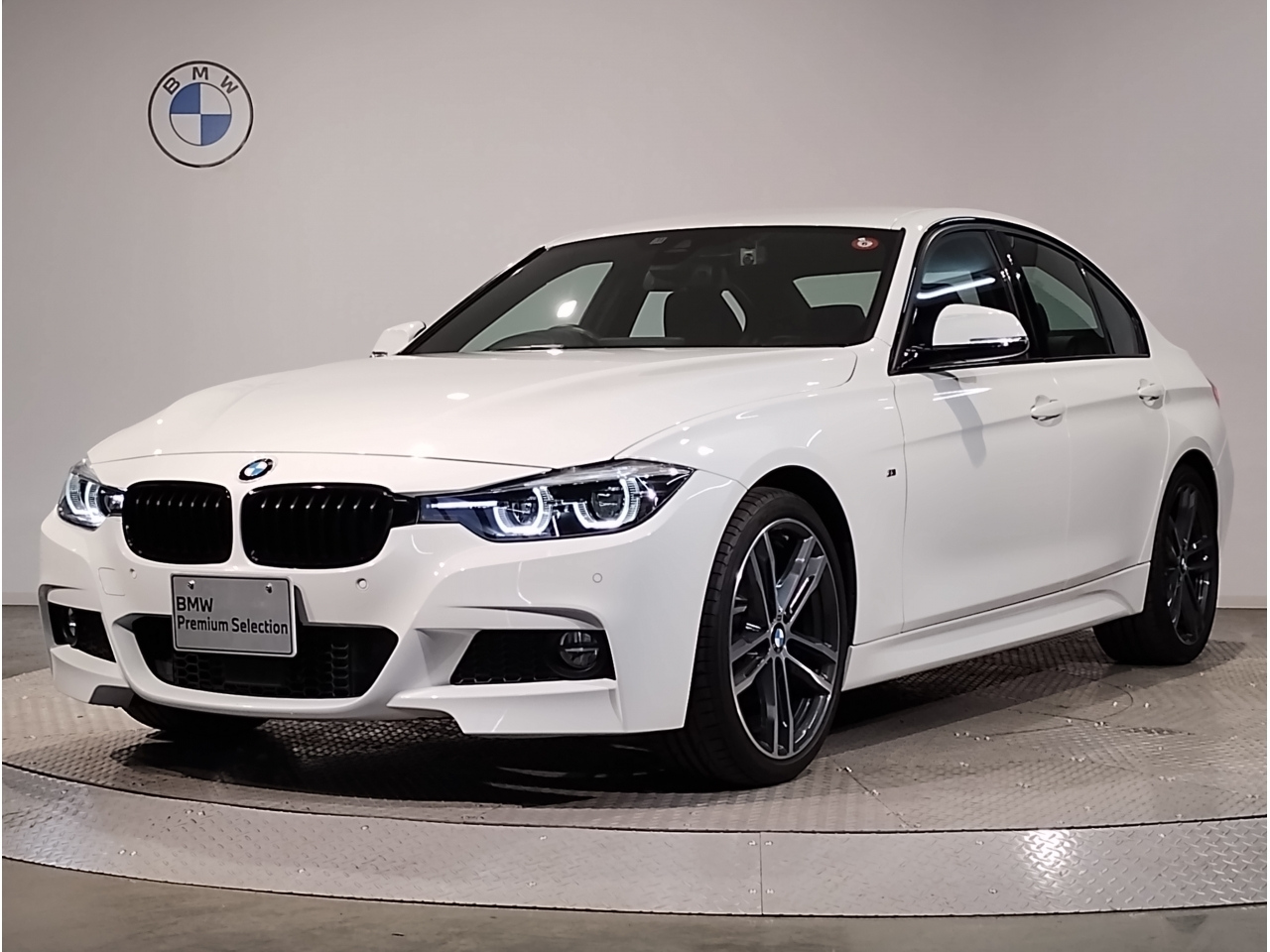 Import and buy BMW 3 SERIES 2017 from Japan to Nairobi, Kenya