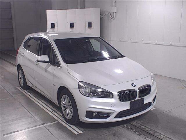 Import and buy BMW 2 SERIES 2017 from Japan to Nairobi, Kenya