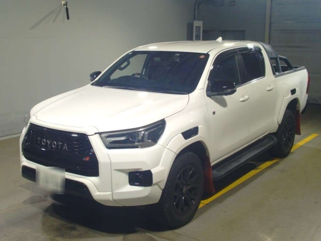 Import and buy TOYOTA HILUX 2022 from Japan to Nairobi, Kenya