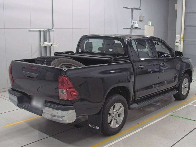 Import and buy TOYOTA HILUX 2019 from Japan to Nairobi, Kenya