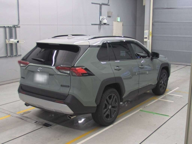 Import and buy TOYOTA RAV4 2023 from Japan to Nairobi, Kenya