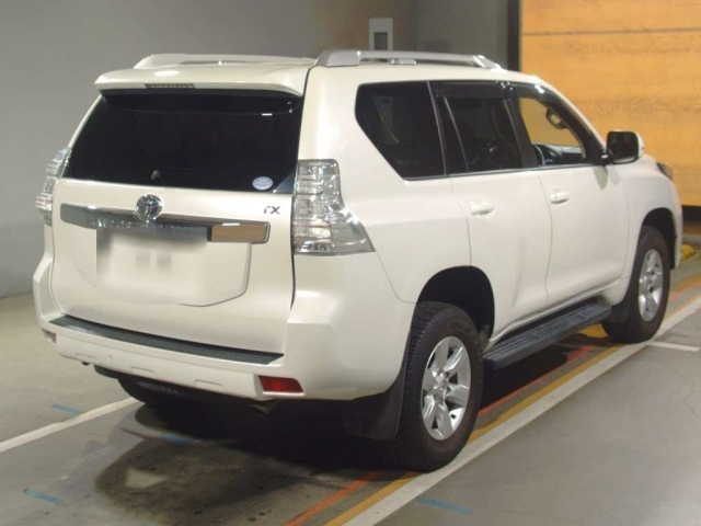 Import and buy TOYOTA LAND CRUISER PRADO 2017 from Japan to Nairobi, Kenya