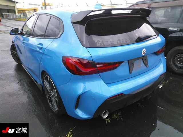 Import and buy BMW 1 SERIES 2023 from Japan to Nairobi, Kenya