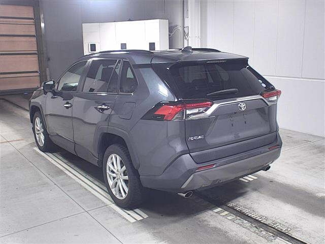 Import and buy TOYOTA RAV4 2019 from Japan to Nairobi, Kenya