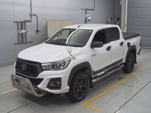 Import and buy TOYOTA HILUX 2019 from Japan to Nairobi, Kenya