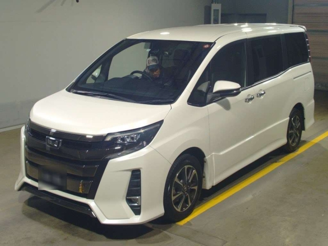 Import and buy TOYOTA NOAH 2017 from Japan to Nairobi, Kenya