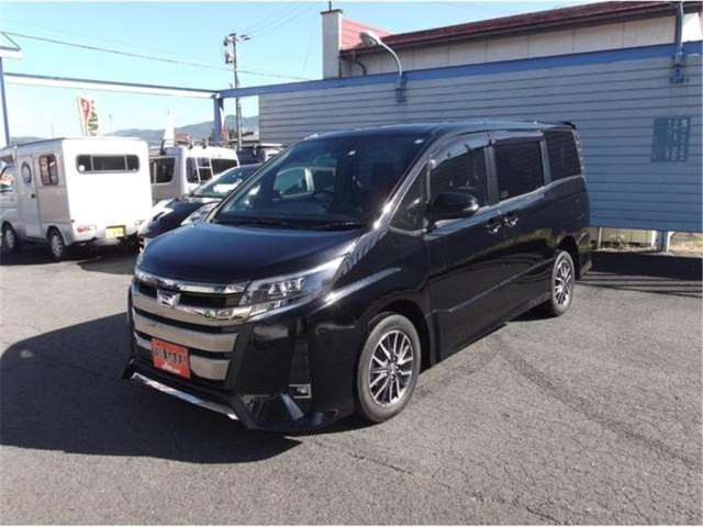 Import and buy TOYOTA NOAH 2017 from Japan to Nairobi, Kenya