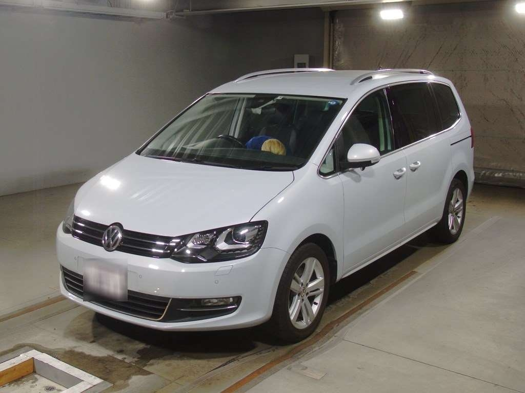 Import and buy VOLKSWAGEN SHARAN 2018 from Japan to Nairobi, Kenya