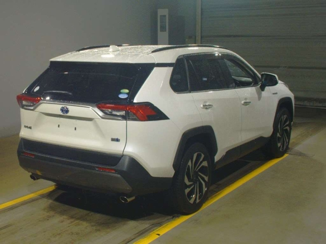 Import and buy TOYOTA RAV4 2020 from Japan to Nairobi, Kenya