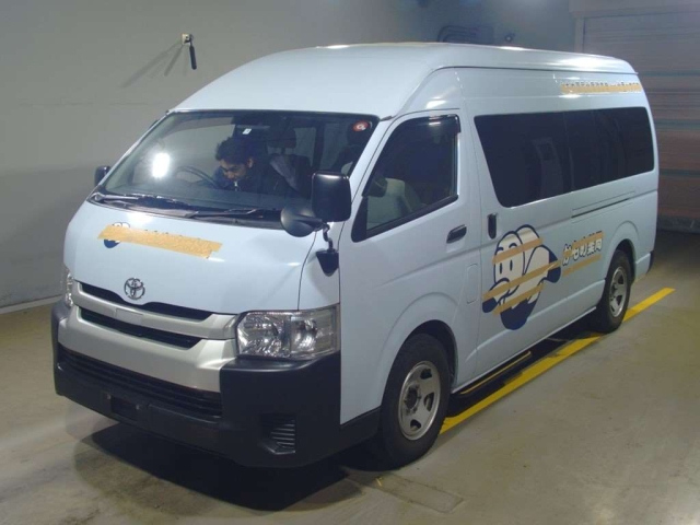 Import and buy TOYOTA HIACE 2020 from Japan to Nairobi, Kenya