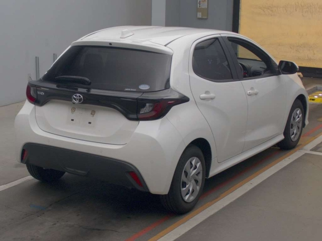 Import and buy TOYOTA YARIS 2020 from Japan to Nairobi, Kenya