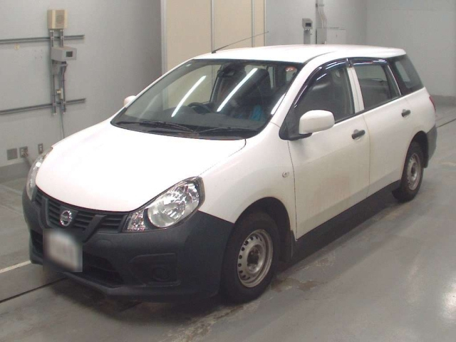 Import and buy NISSAN AD 2018 from Japan to Nairobi, Kenya