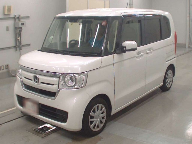 Import and buy HONDA N BOX 2019 from Japan to Nairobi, Kenya