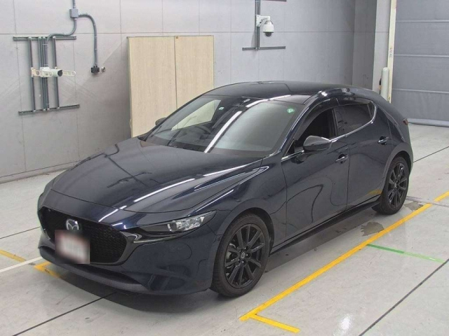 Import and buy MAZDA MAZDA3 2022 from Japan to Nairobi, Kenya