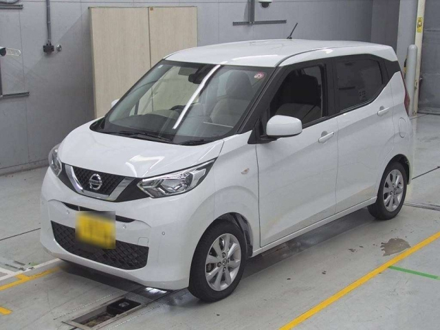 Import and buy NISSAN DAYZ 2022 from Japan to Nairobi, Kenya