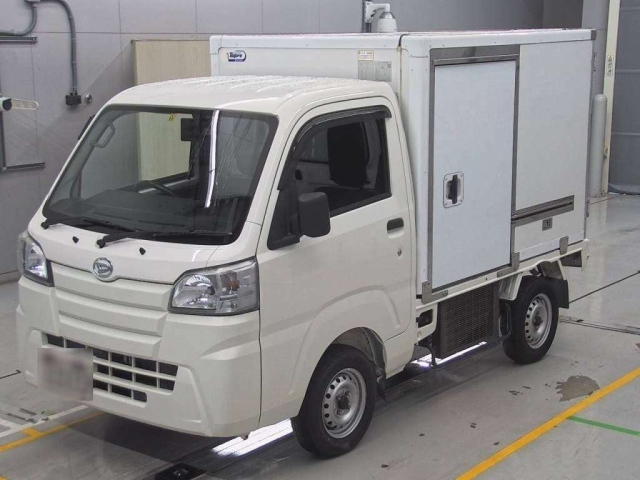 Import and buy DAIHATSU HIJET TRUCK 2018 from Japan to Nairobi, Kenya