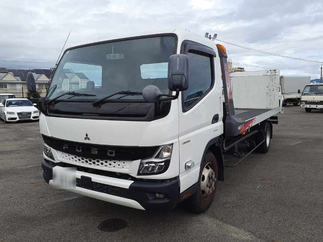 Import and buy MITSUBISHI CANTER 2021 from Japan to Nairobi, Kenya