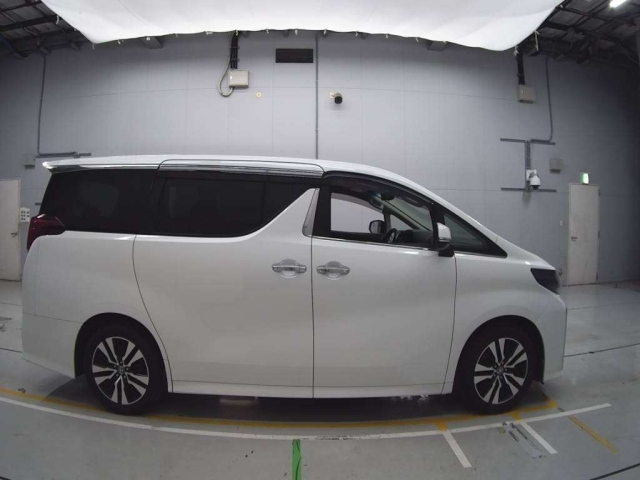 Import and buy TOYOTA ALPHARD 2019 from Japan to Nairobi, Kenya