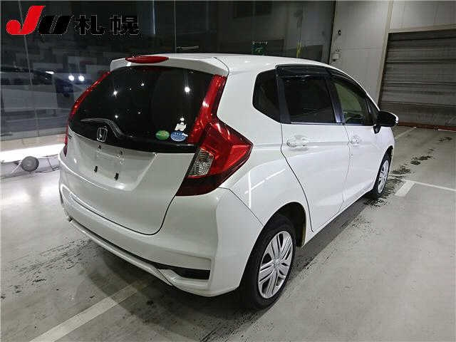 Import and buy HONDA FIT 2019 from Japan to Nairobi, Kenya