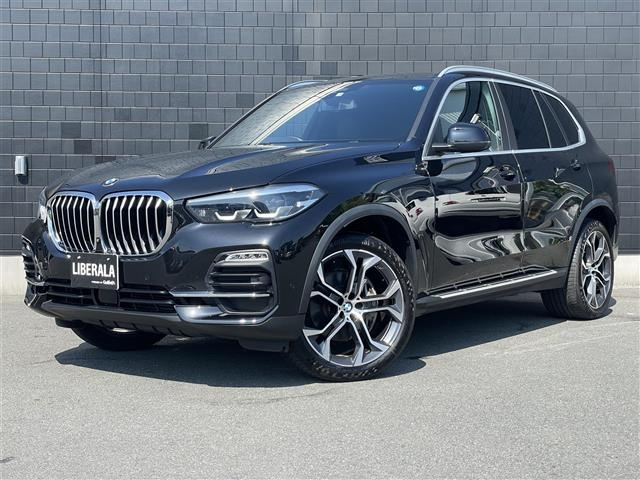 Import and buy BMW X5 SERIES 2021 from Japan to Nairobi, Kenya